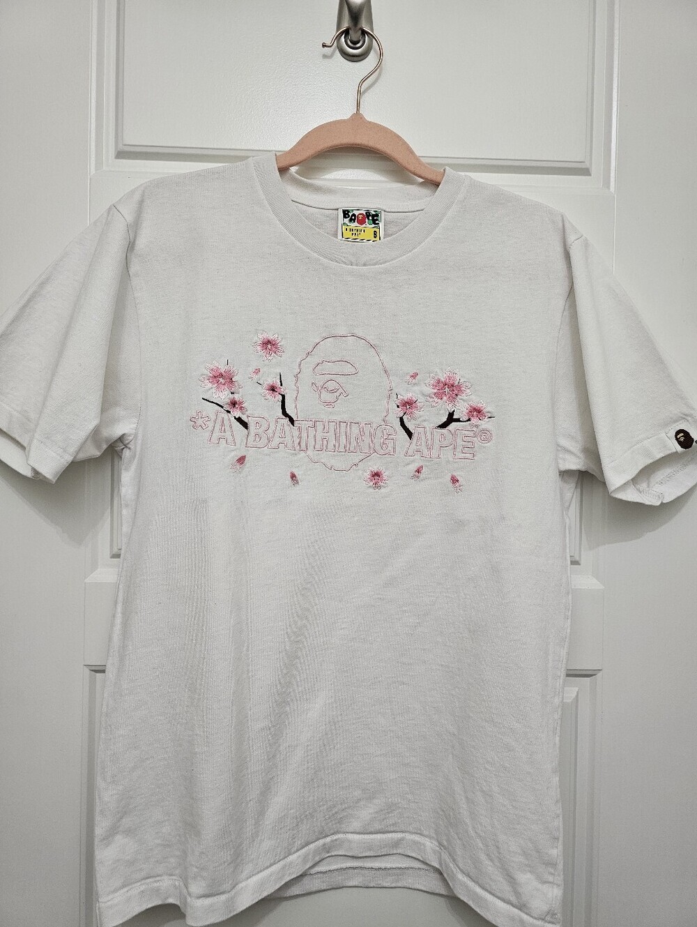 Bape A Bathing Ape White Cherry Blossom Logo T-Shirt Size S. - Picture 2 of 9